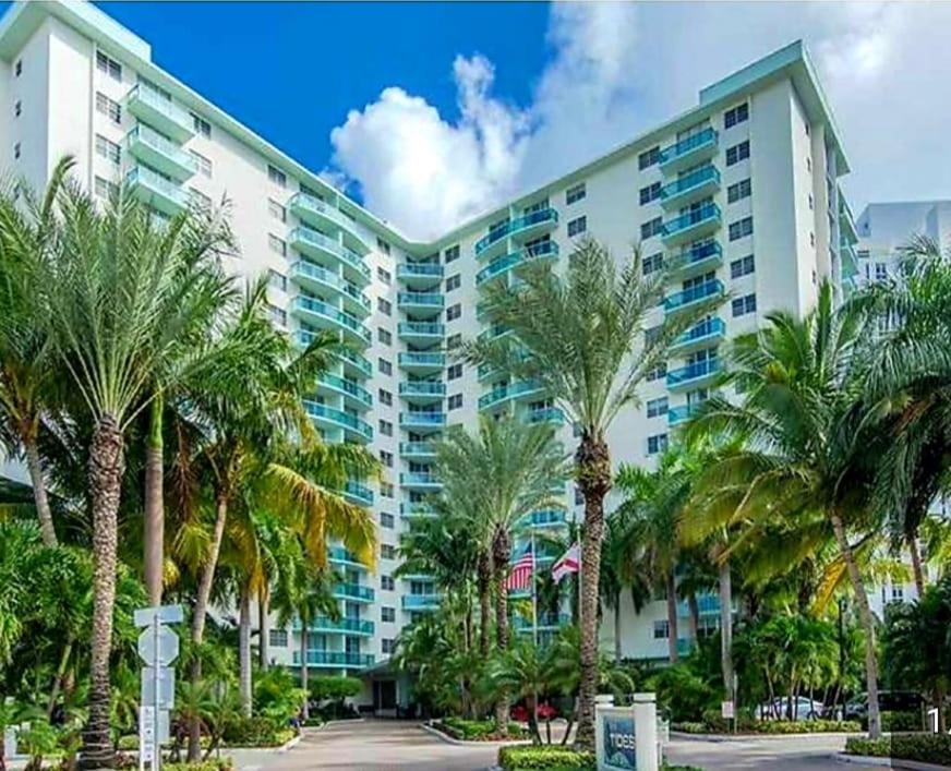 Tide Hollywood Apartment Exterior photo